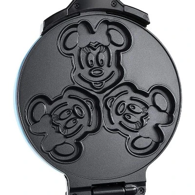 Disney Mickey Mouse And Minnie Mouse Double Flip Waffle Maker For 6 Waffles 5 Disney Mickey Mouse And Minnie Mouse Double Flip Waffle Maker For 6 Waffles - Image 5
