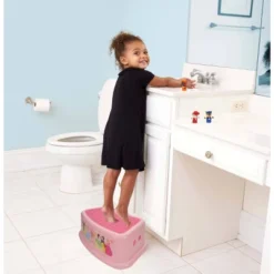 Disney Princess Step Stool -Disney Sales Store GUEST 8b3af993 7896 4e04 9098 9c04bd70e50b