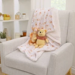 Disney Tigger Plush Toy -Disney Sales Store GUEST c762d352 5409 4a55 932c 5041d1a334ec