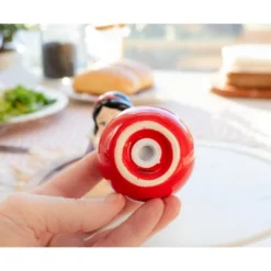 Silver Buffalo Disney Snow White And Apple Ceramic Salt And Pepper Shaker Set -Disney Sales Store GUEST e3d57e4c f9dc 49c9 b89b 5884e953b582